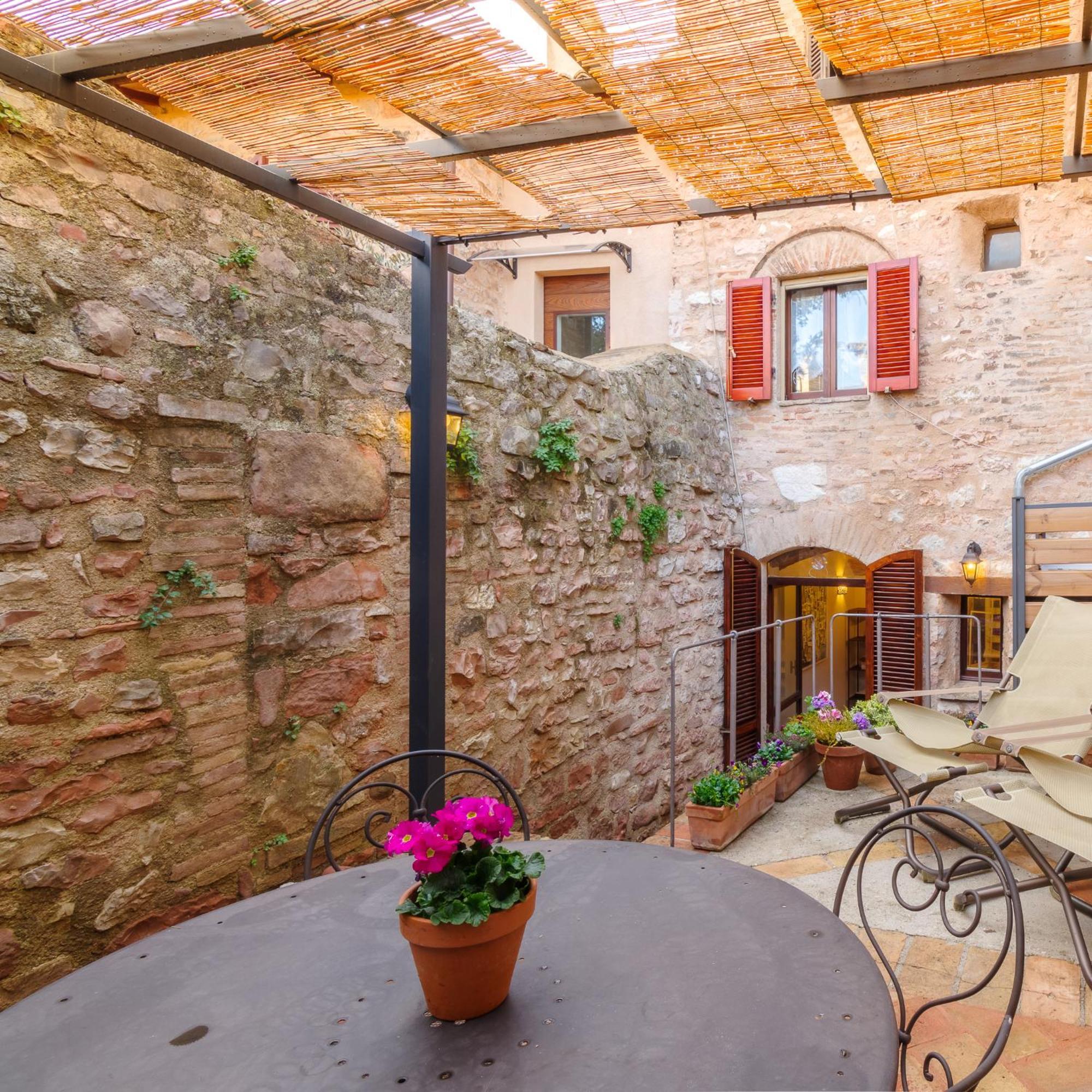 La Piccola Corte Apartment Spello Luaran gambar